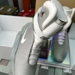 Nike MAG Back To The Future (2011)（Self Tying Shoe Laces） 417744 001